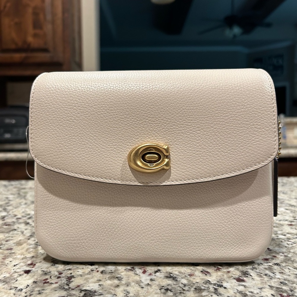 NWT Coach Cassie Crossbody